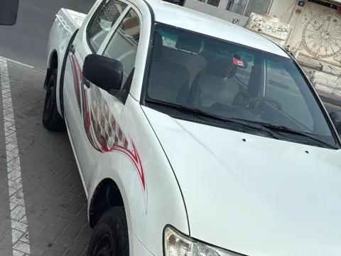 ميتسوبيشي إل 200 2012 دبل؟