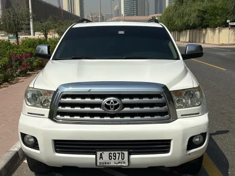 Toyota Sequoia - 2013